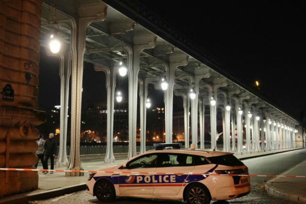 Hammer and knife attack in Paris: the two injured