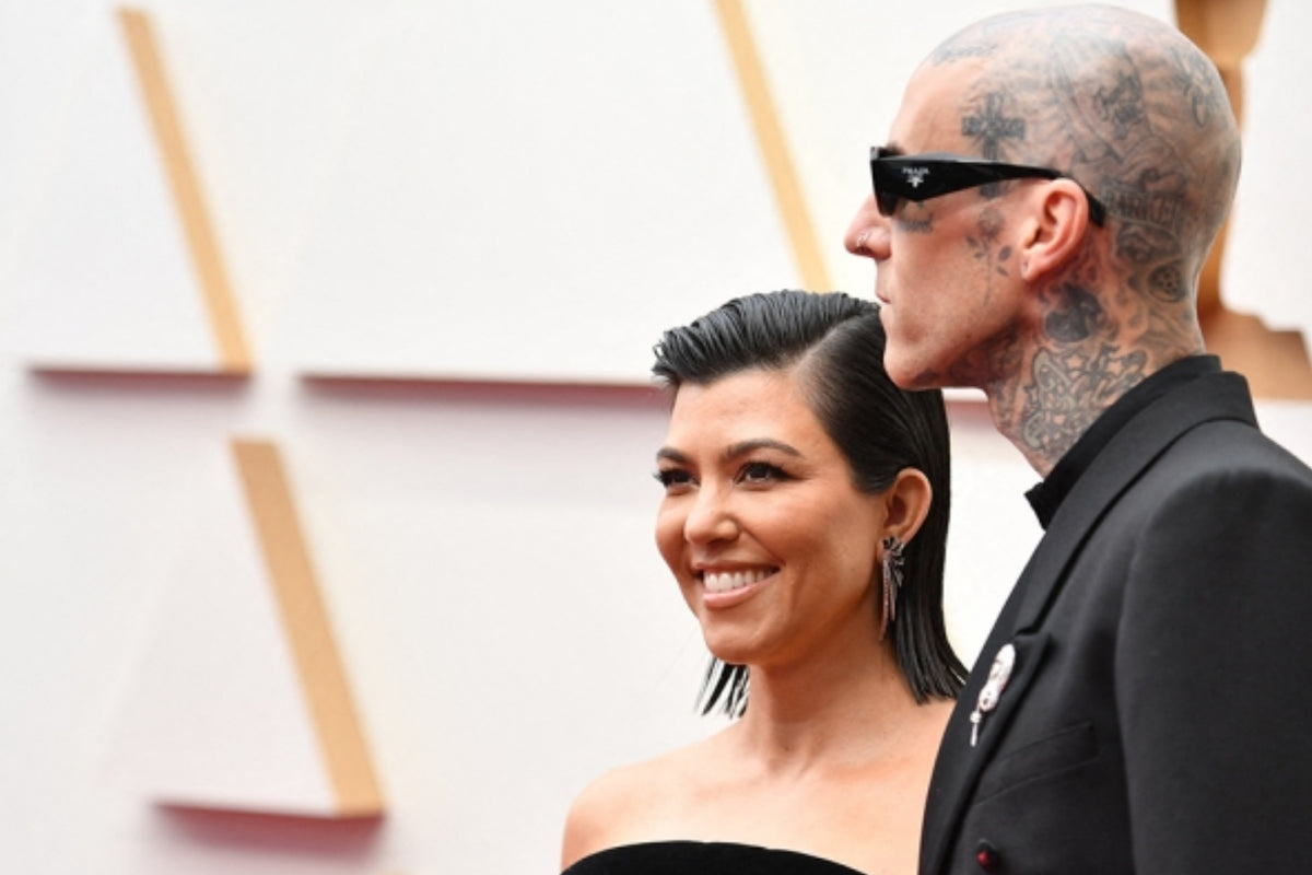 Kourtney Kardashian gives birth to her fourth child - Net Worth Space