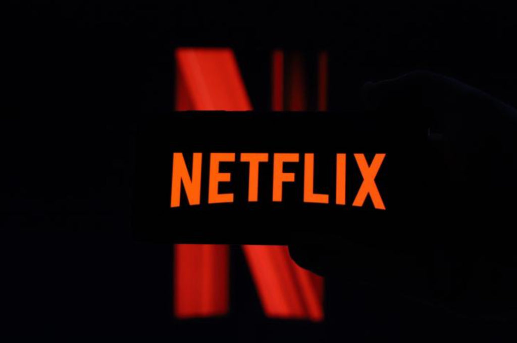 Drama on the set of the Netflix series in Mexico: two actors die in a car accident