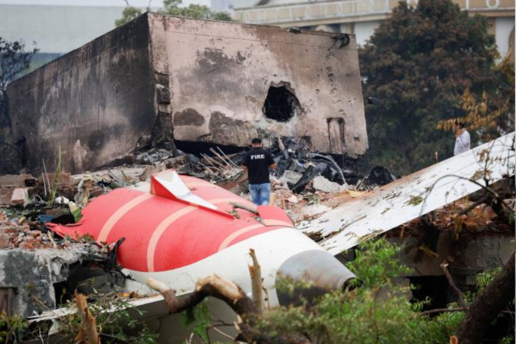 Plane crash in India: why did it crash? A pilot analyses the various hypotheses