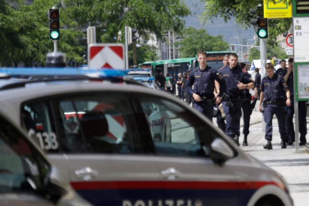 Shots fired at a school in Austria: at least 10 dead and many injured
